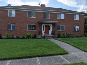 Building Photo - 3005 Fairway Dr
