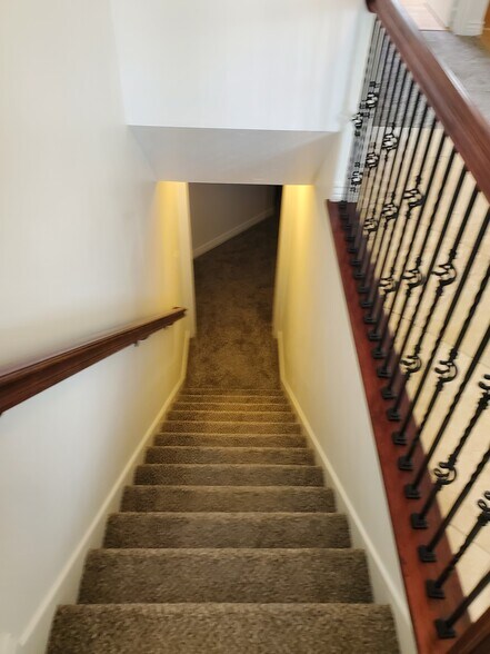 Building Photo - 4785 W Dorilee Dr