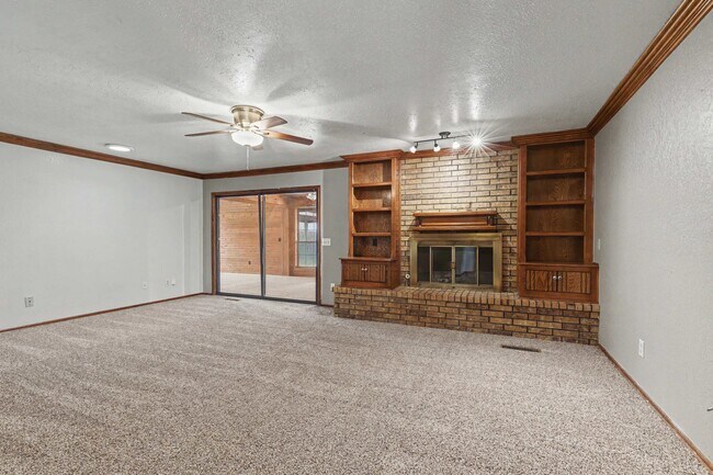 Building Photo - 3801 Western Heights Ave
