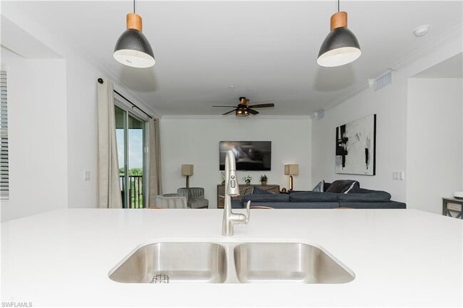 Building Photo - 6034 National Blvd