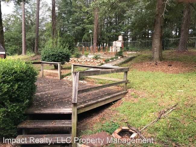 Building Photo - 3 br, 2 bath House - 614 Tabor Road