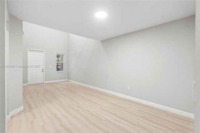 Building Photo - 10761 NW 75th St
