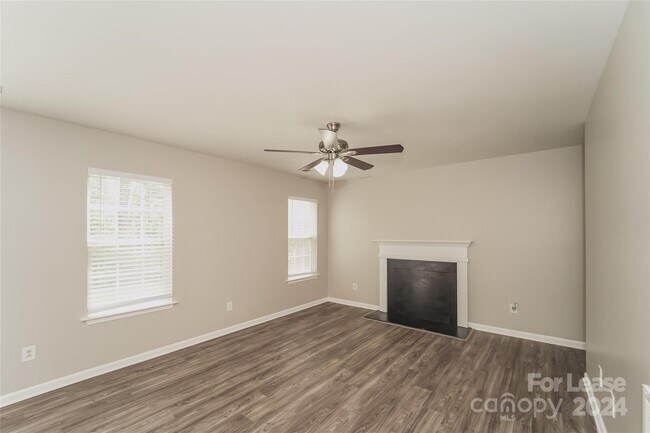 Building Photo - 2126 Cindy Creek Ln