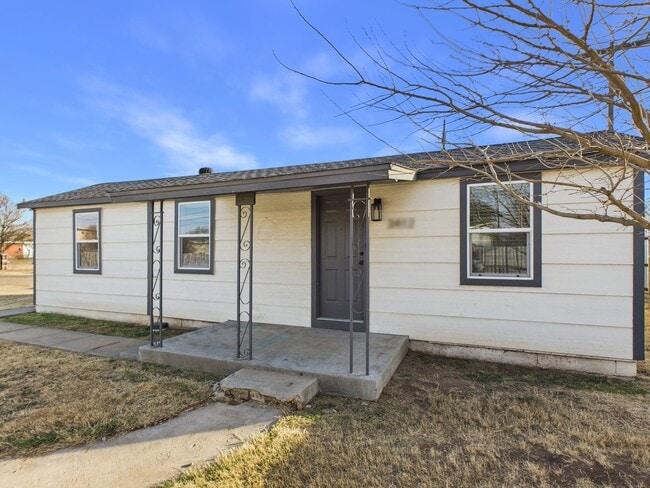 Building Photo - 3412 NE 16th Ave