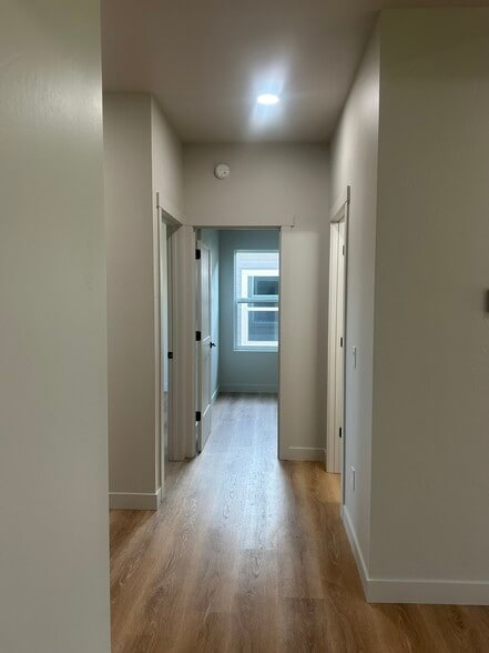 Building Photo - 3325 35th St W