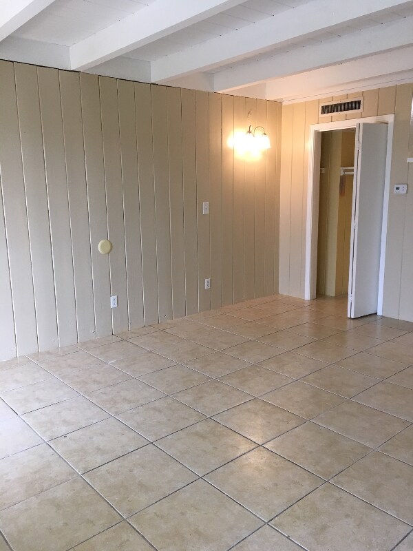 Building Photo - 16140 Dublin Cir