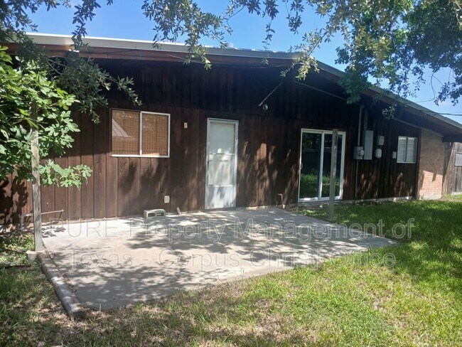 Building Photo - 730 Bradshaw Dr