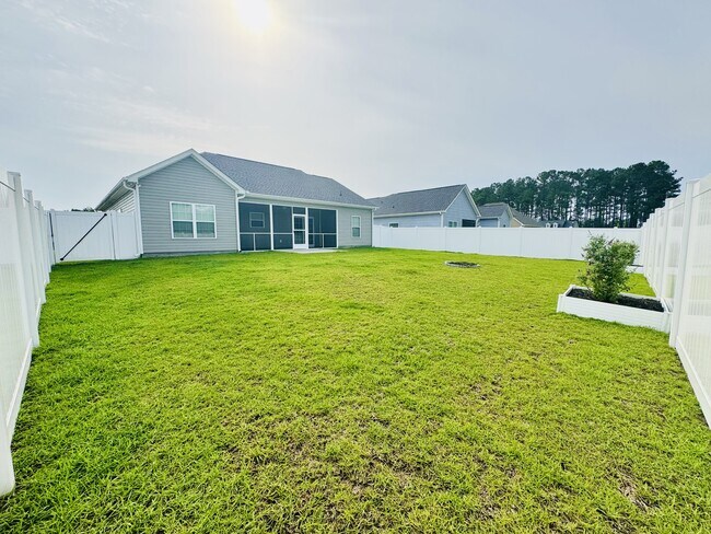 Building Photo - 211 Copperwood Lp
