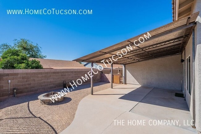 Building Photo - 2581 W Camino De La Joya