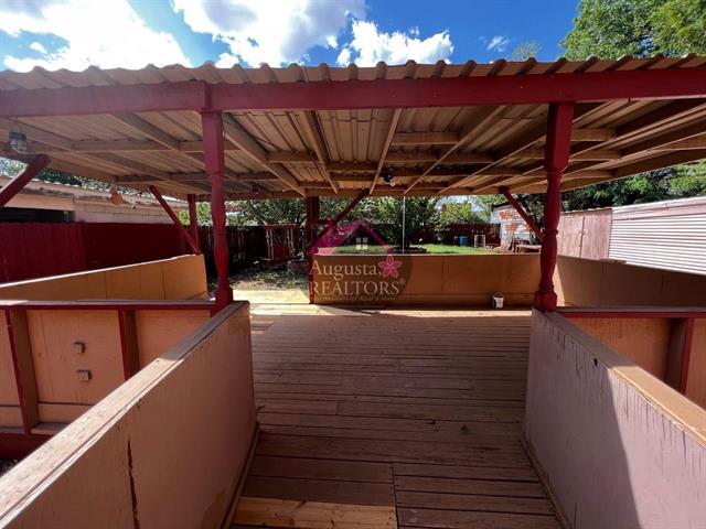 Building Photo - 507 E Ave B