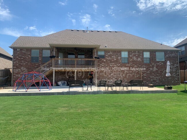 Building Photo - 1630 Abbey Ln