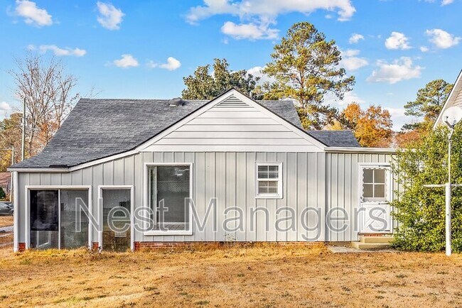 Building Photo - 808 Ethelored St