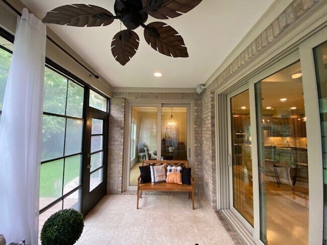 Building Photo - 1333 Garden Springs Ct