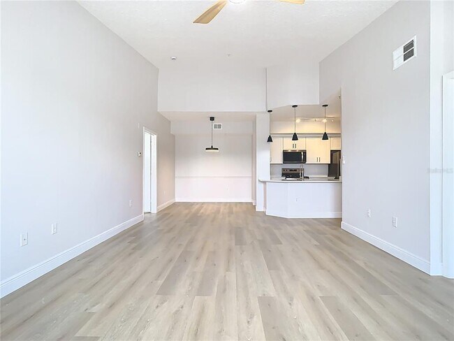 Building Photo - 5560 Metrowest Blvd