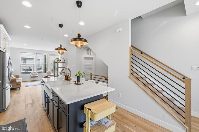 Building Photo - 5104 Randolph Rd