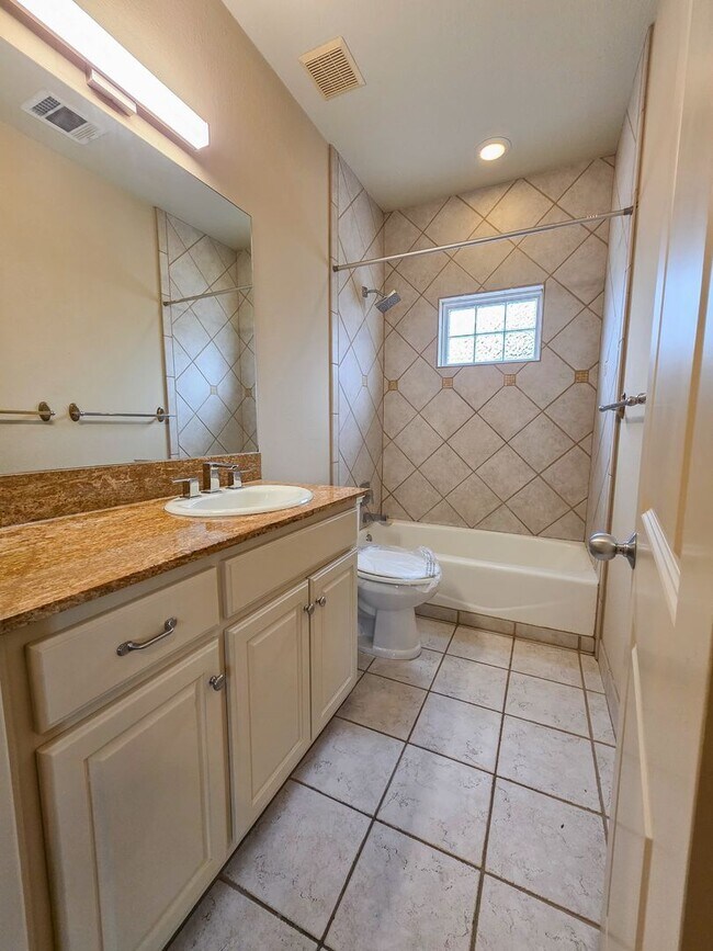 Building Photo - 4515 Avenue G Ave