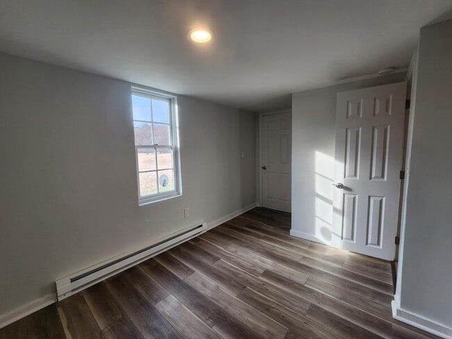 Building Photo - 251 Samsonville Rd