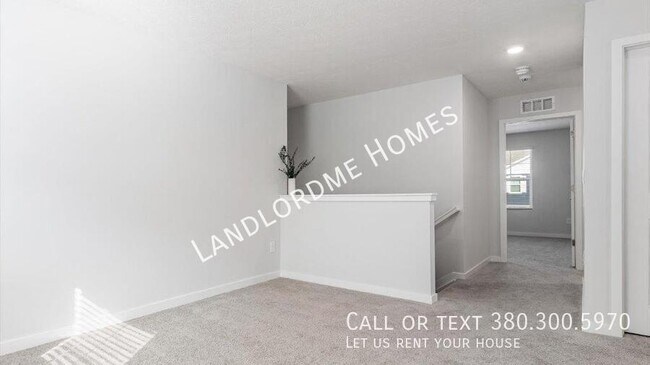 Building Photo - 163 Badger Pass