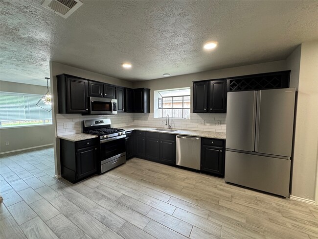 Building Photo - 13318 Raven Roost Dr