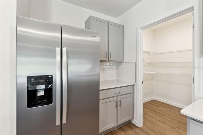 Building Photo - 2113 Walnut Crk Dr