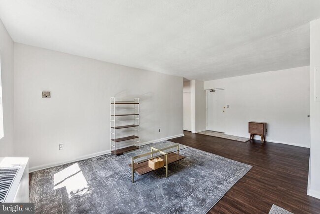 Building Photo - 3701 5th St S