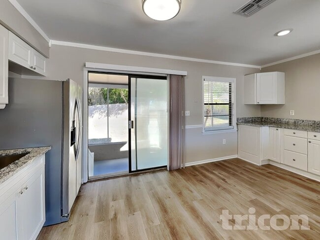 Building Photo - 1439 Leafwood Ct