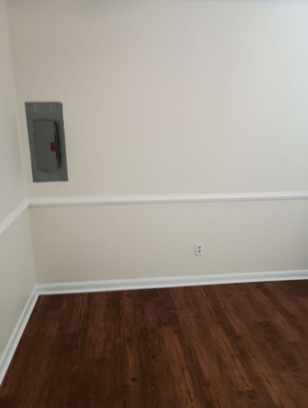 Building Photo - 921 Odom Dr