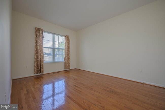 Building Photo - 8324 Tenbrook Dr