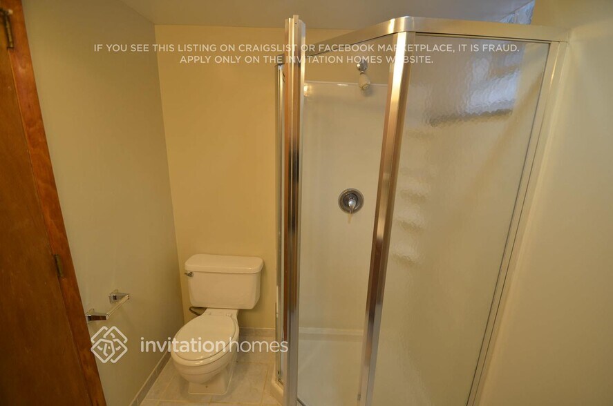 Building Photo - 7228 Harriet Ave