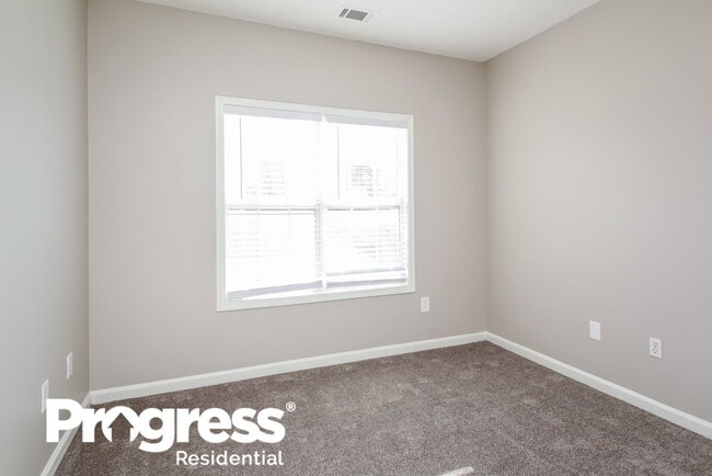 Building Photo - 109 Laurel Springs Dr