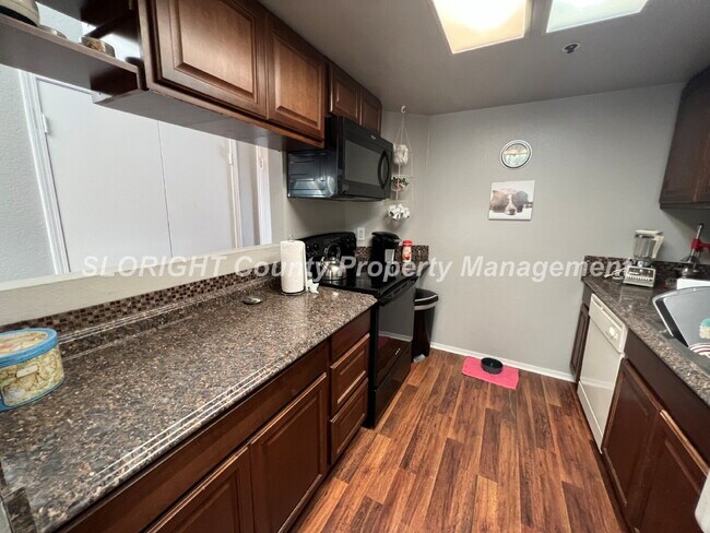 Building Photo - AVAILABLE AUGUST - Upstairs San Luis Obispo Condo - 2 Bedroom / 1 Bathroom