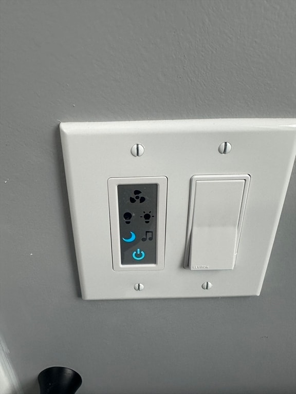 Building Photo - 122 First St