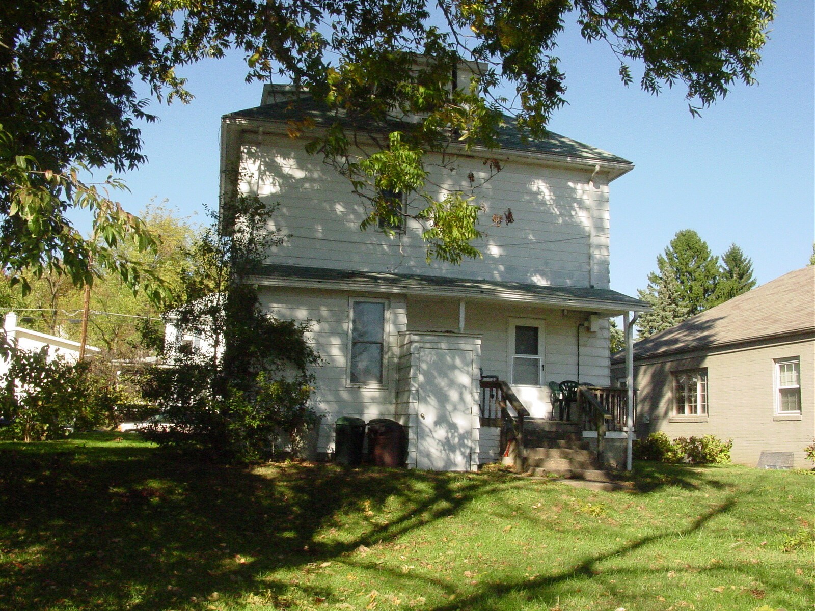 Building Photo - 45 Sunnyside Dr