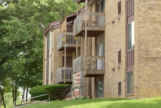 Primary Photo - White Oaks Apartments