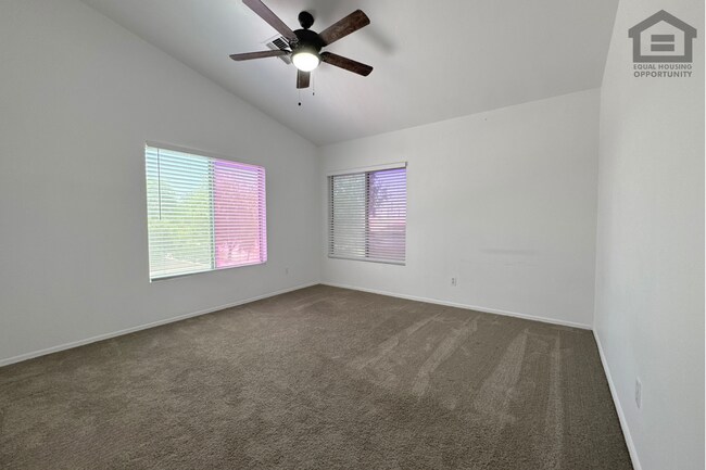 Building Photo - 11595 W Holly St