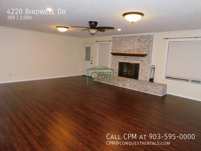 Building Photo - 4220 Birdwell Dr