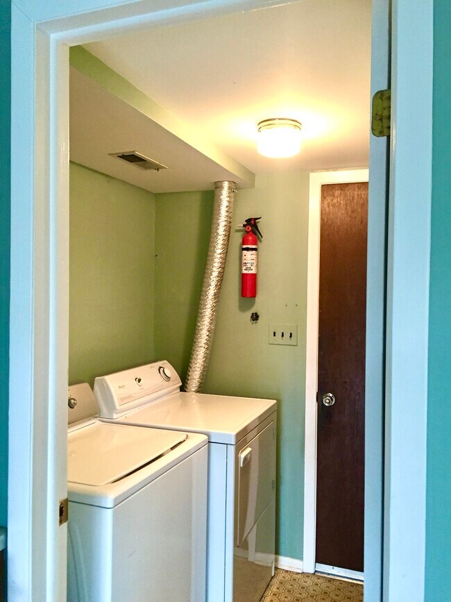 Building Photo - 508 Auten Rd