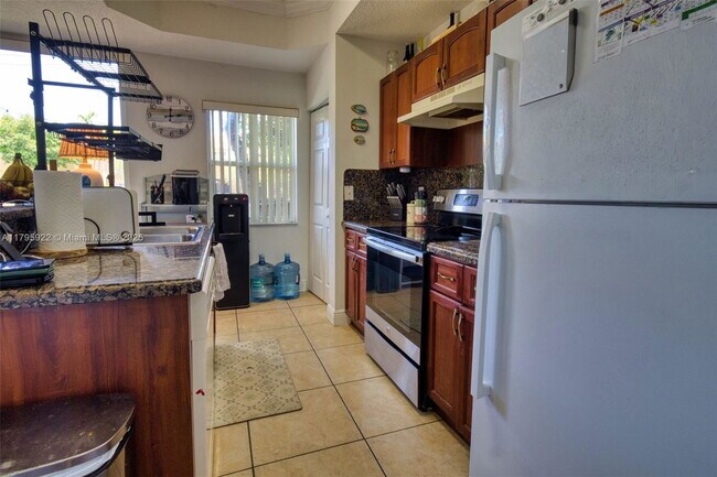 Building Photo - 4930 Windward Way