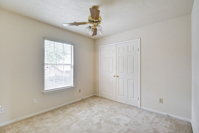 Building Photo - 14222 Heather Falls Way