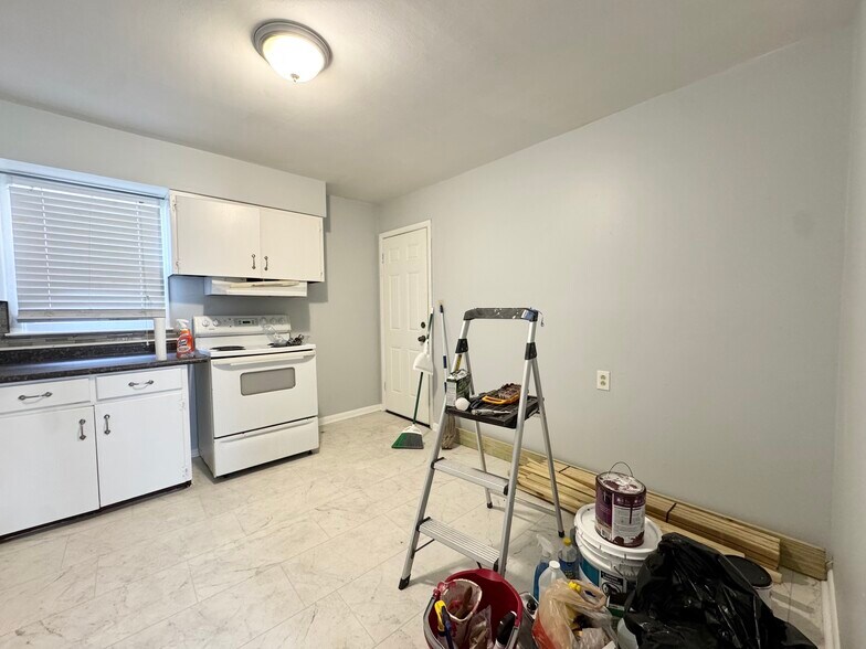 Building Photo - 4513 Virginia Ave