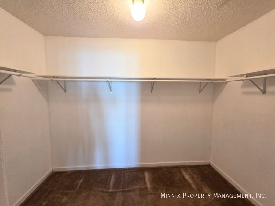 Building Photo - 1325 E Cowden Ave