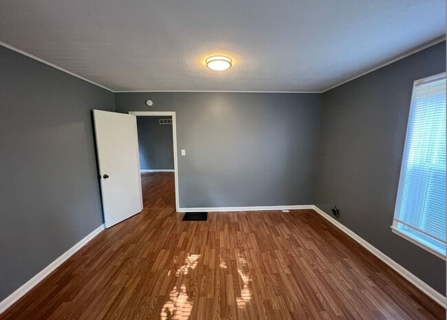 Building Photo - Charming 3 Bedroom Home in Independence – ...