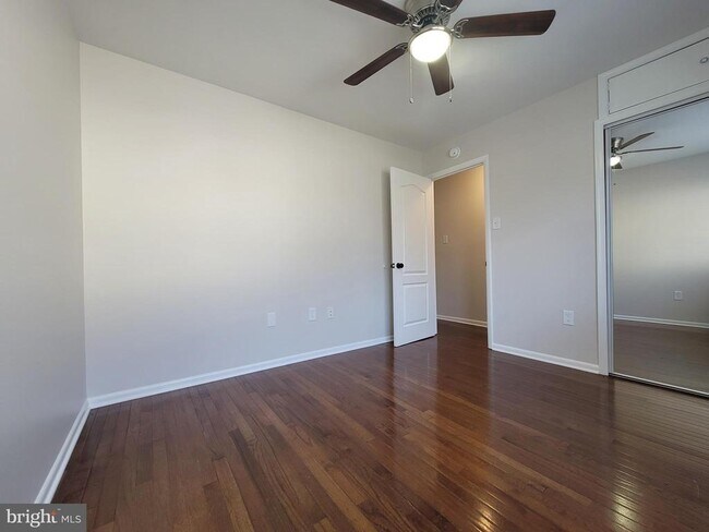 Building Photo - 5674 Oak Tanager Ct