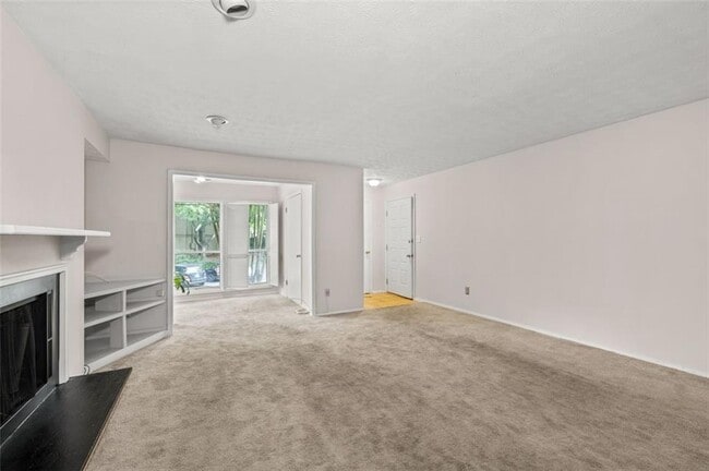 Building Photo - 1004 Dunbar Dr