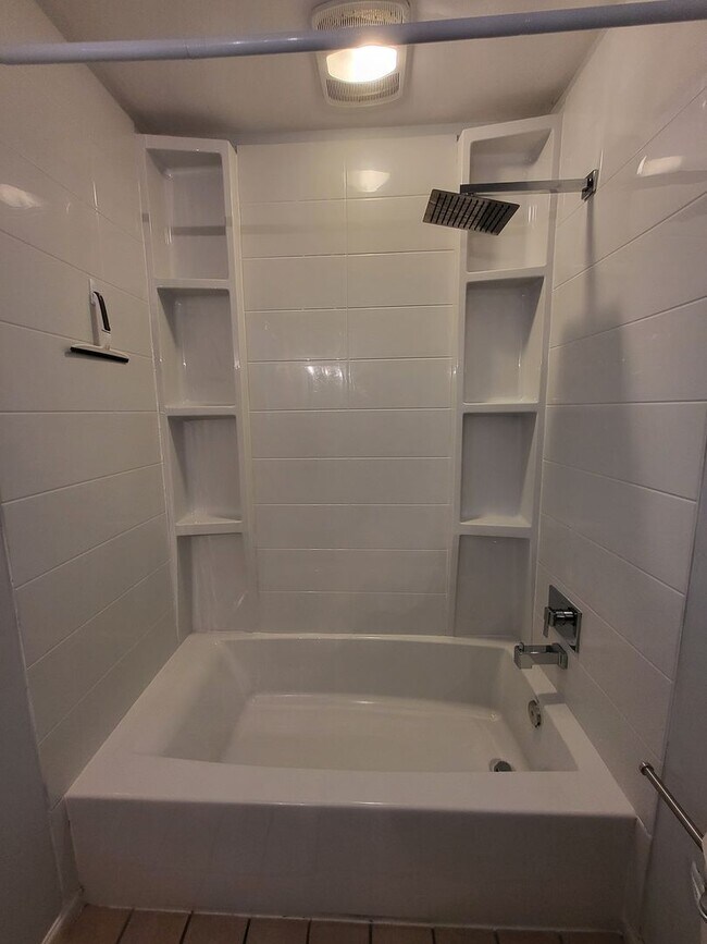 Building Photo - Well Maintained 3 Bedroom Townhome in East Lampeter Township