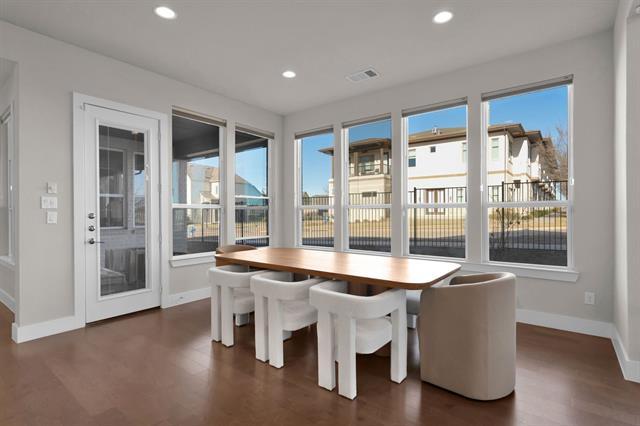 Building Photo - 7201 Avondale Dr