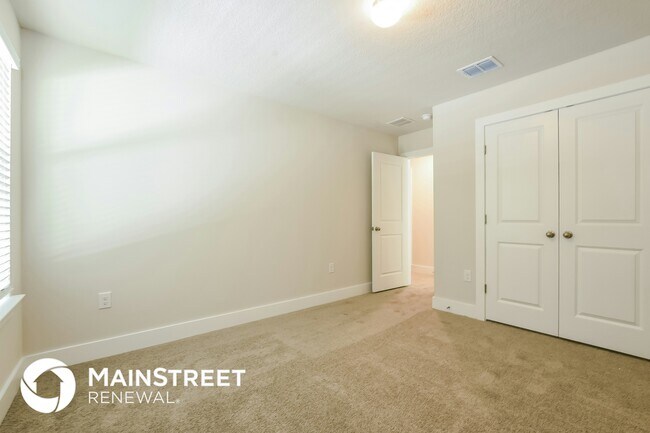 Building Photo - 313 Whiteheart Dr