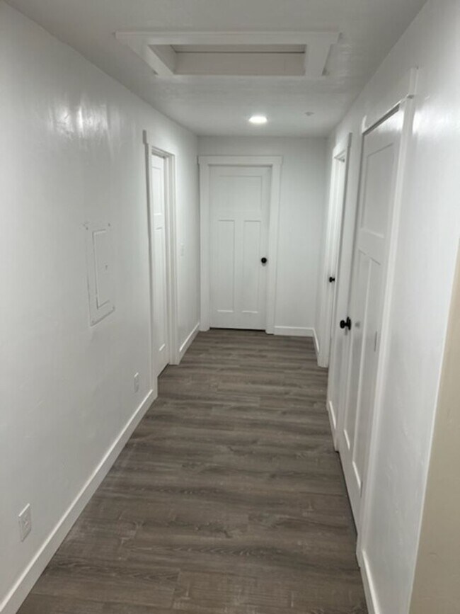 Building Photo - 780 N Lauritzen St