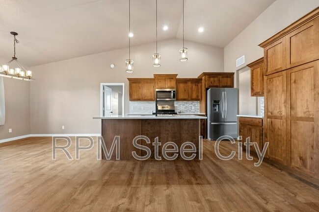 Building Photo - 1710 N Wild Bill Hickock Dr