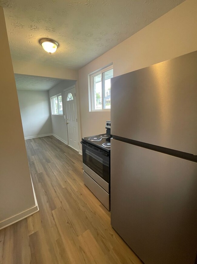 Building Photo - 1251 1st Ave S